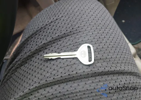 2002 Toyota Corolla Le z USA, uszkodzony, nr VIN 2T1BR12E22C530248